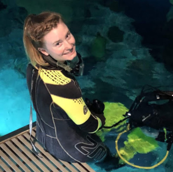 Meet your Posher, Allison - Picture 1 of 1